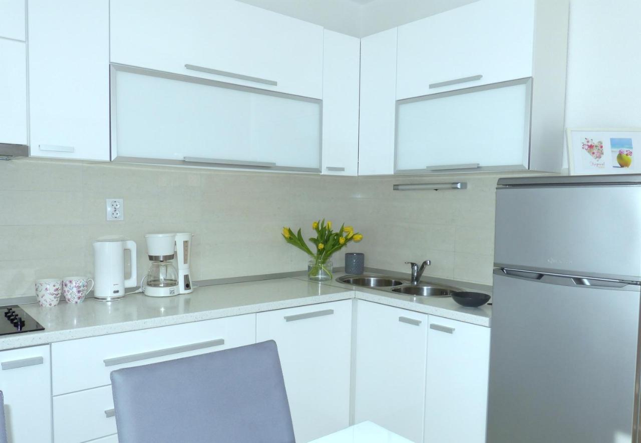 Iris Beach Apartments Kaštela エクステリア 写真