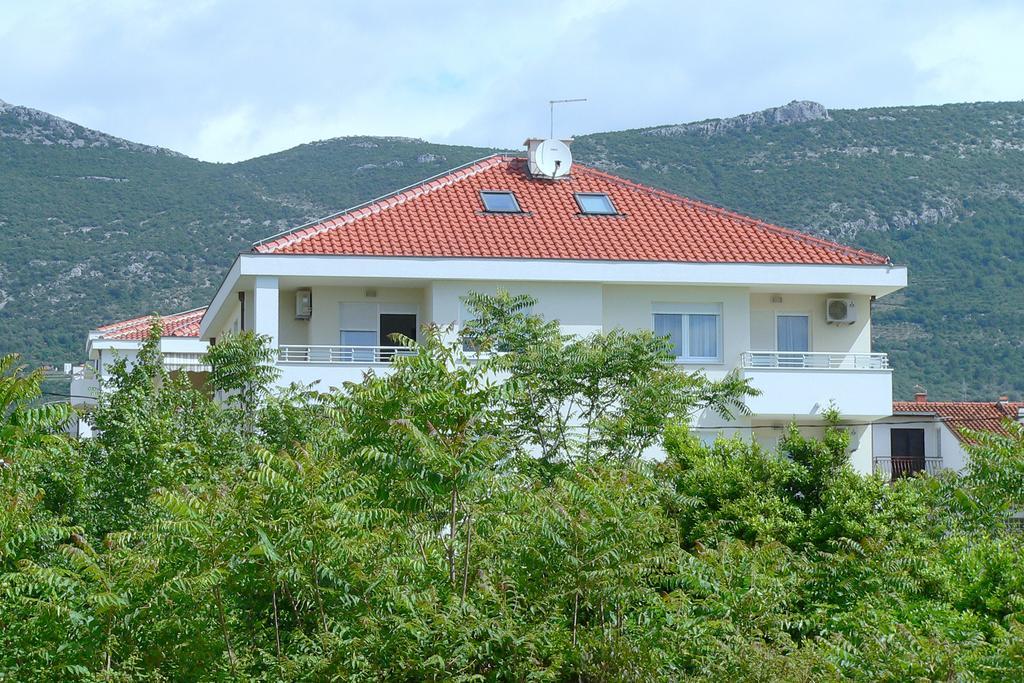 Iris Beach Apartments Kaštela エクステリア 写真
