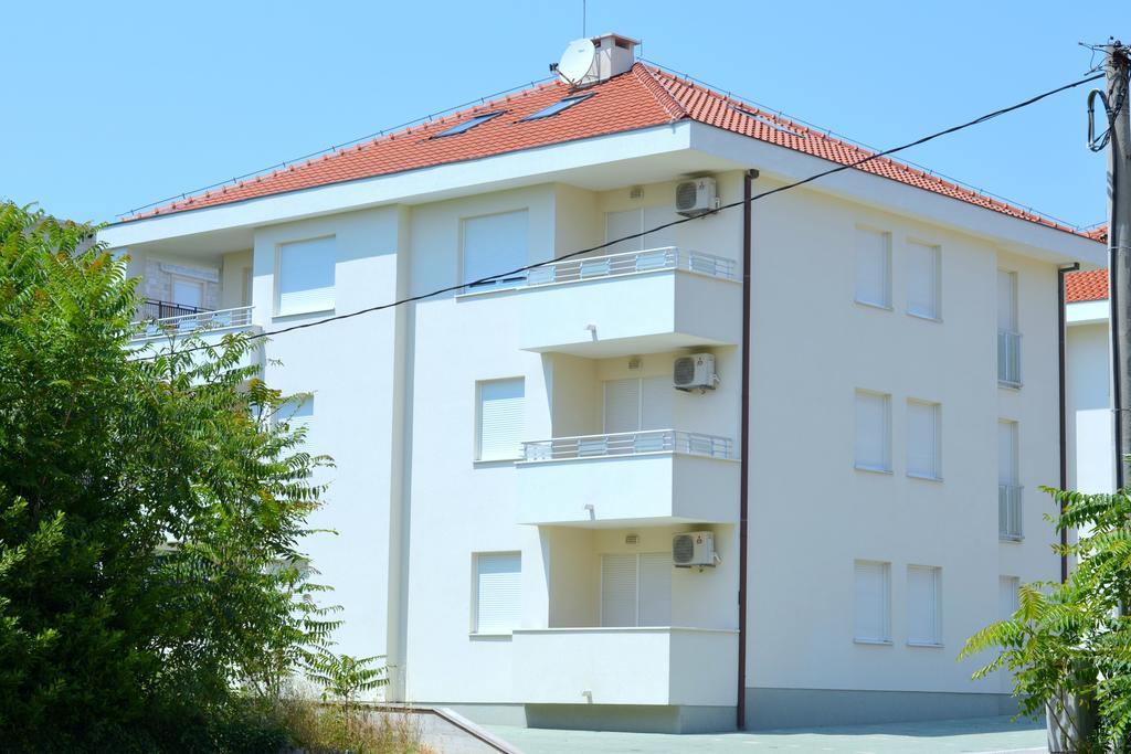 Iris Beach Apartments Kaštela エクステリア 写真