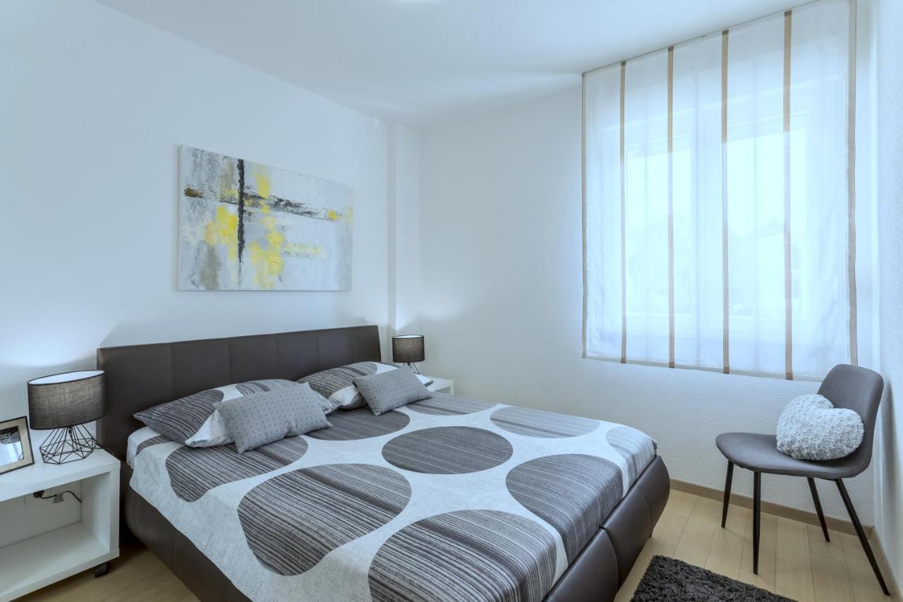 Iris Beach Apartments Kaštela エクステリア 写真