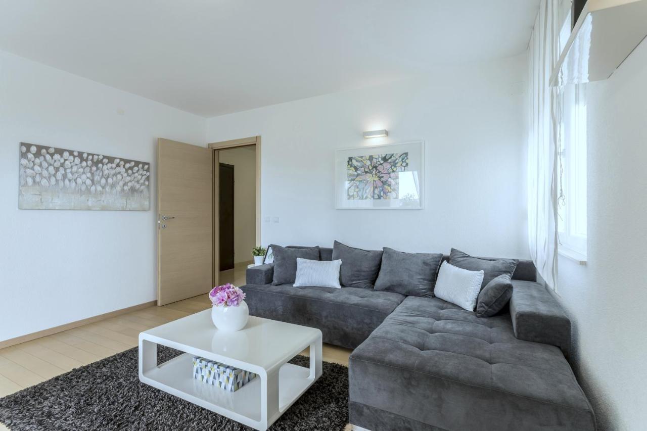 Iris Beach Apartments Kaštela エクステリア 写真