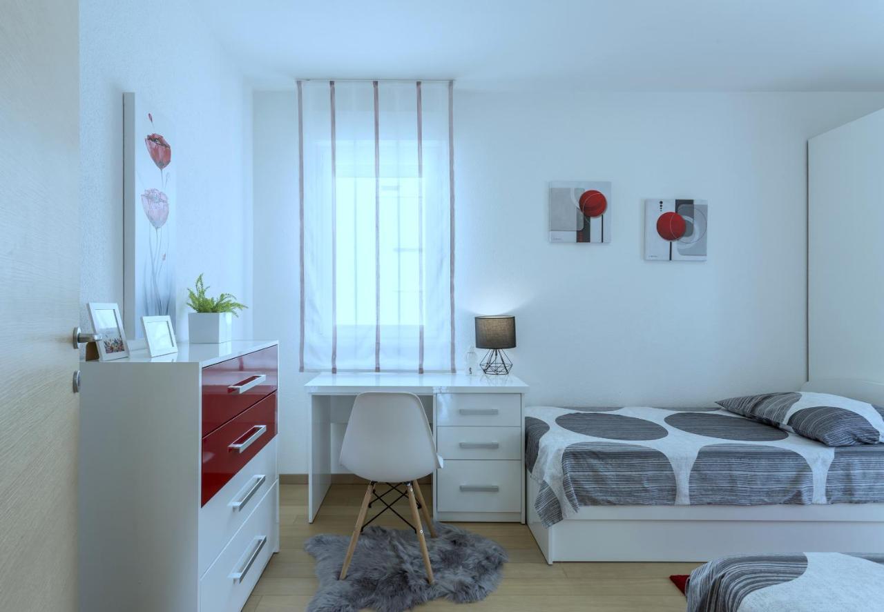 Iris Beach Apartments Kaštela エクステリア 写真