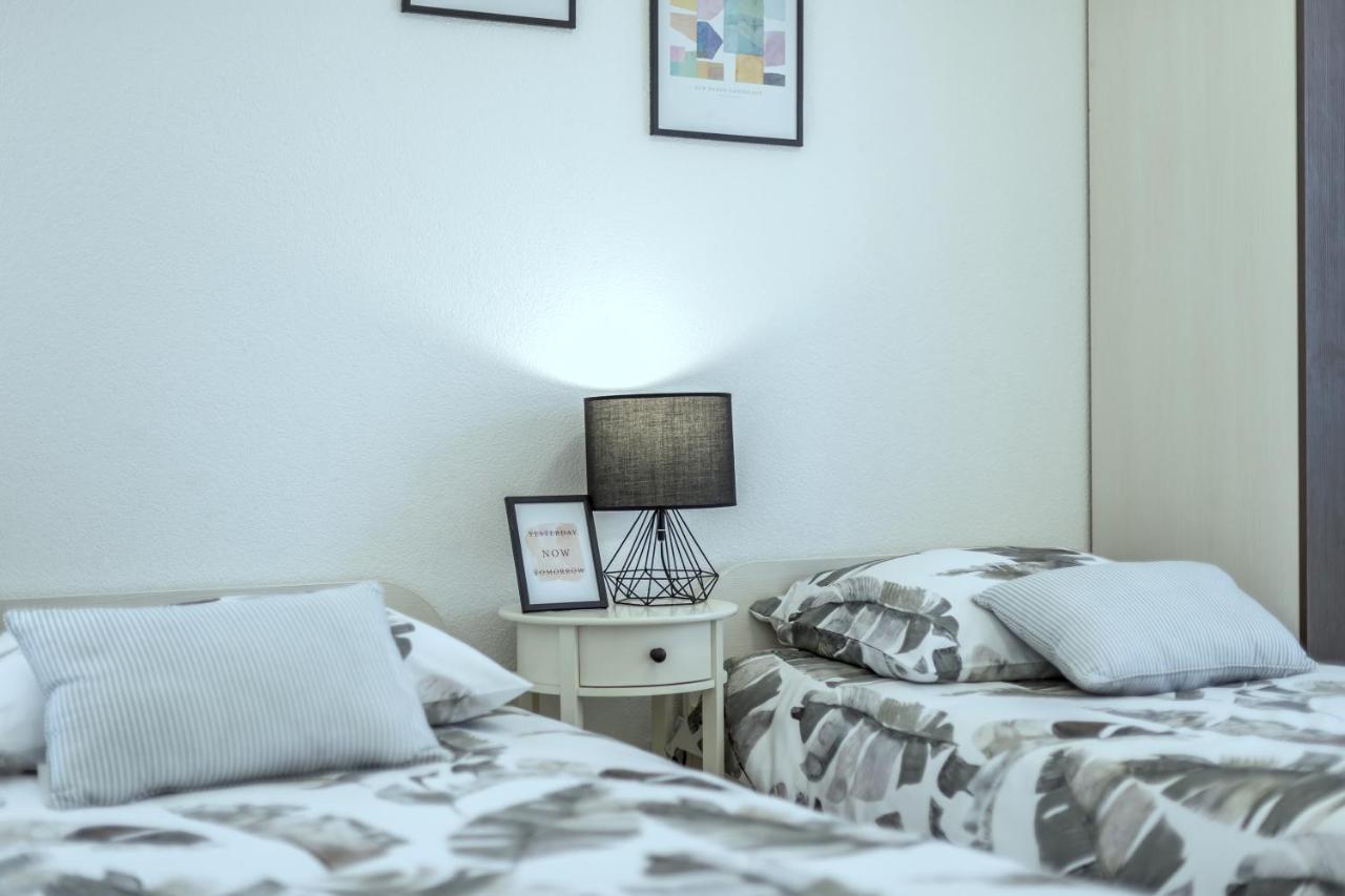 Iris Beach Apartments Kaštela エクステリア 写真