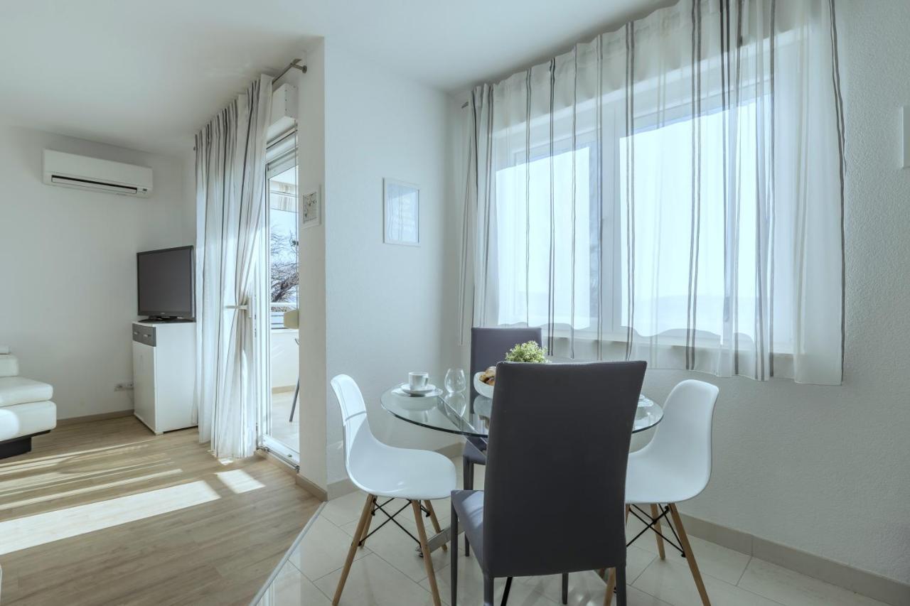 Iris Beach Apartments Kaštela エクステリア 写真